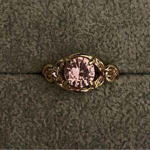 Gold Ring with gold tint Gemstone